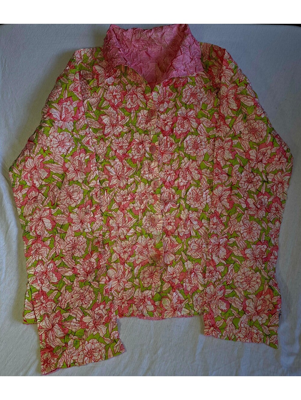 Vintage pink and green crinkle blouse size large